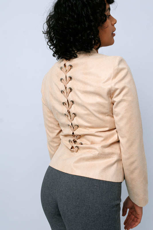 Jacke mit Ösendetails und Schnürung