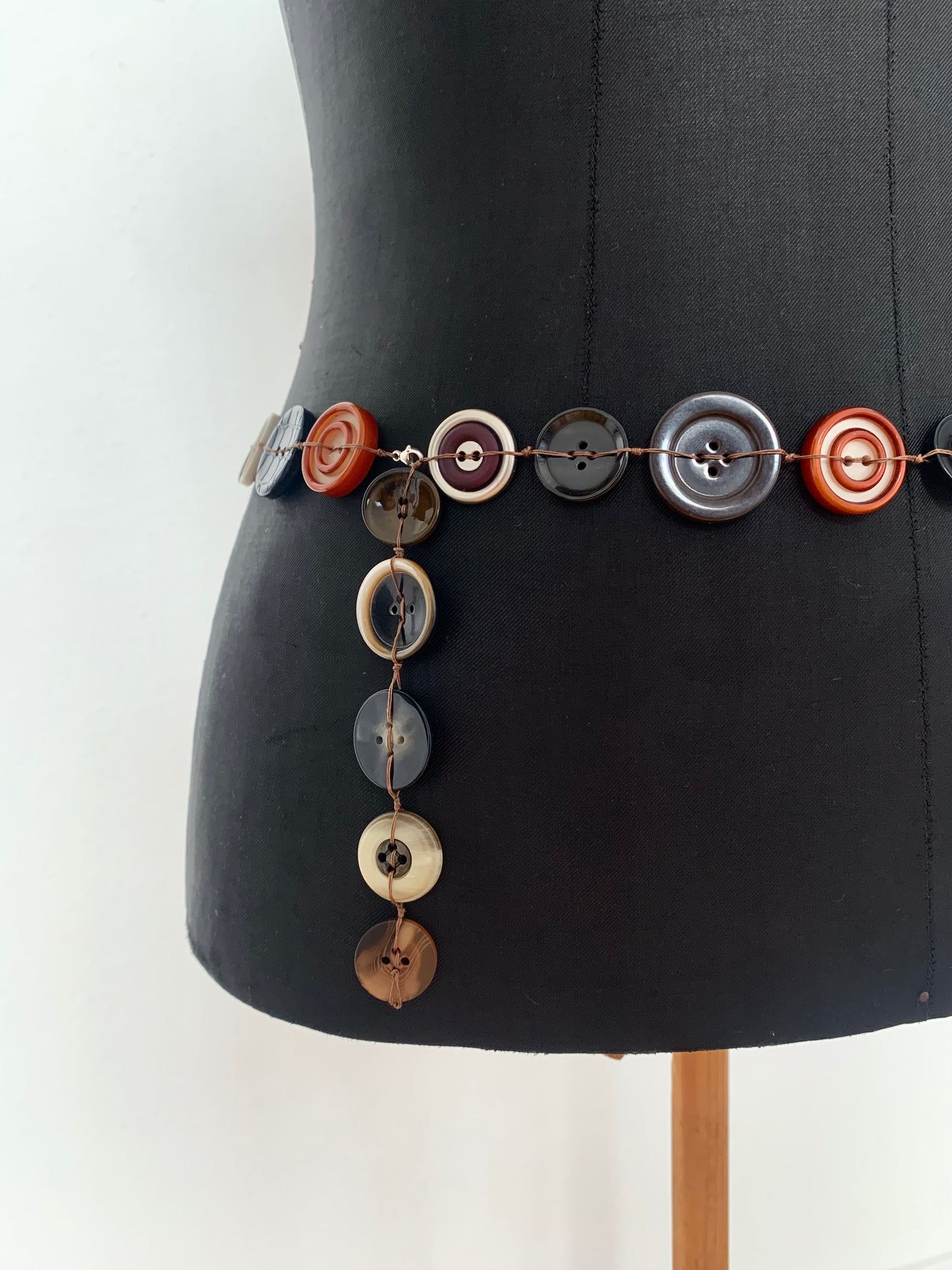 Knopf Gürtel Upcycling Workshop | Sa. 08.08.2026 | 15-18 Uhr