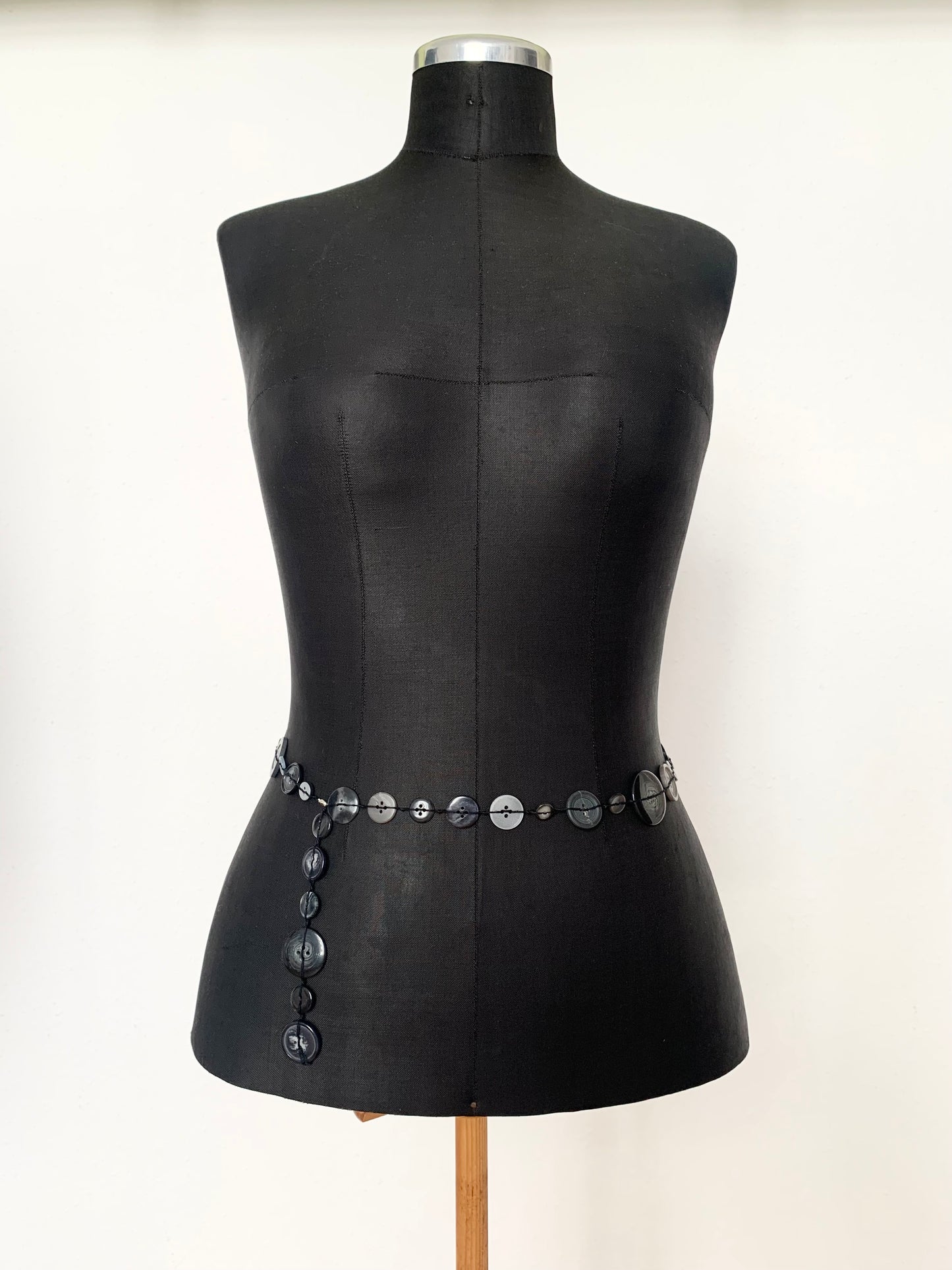 Knopf Gürtel Upcycling Workshop | So., 02.08.26 | 11-14 Uhr