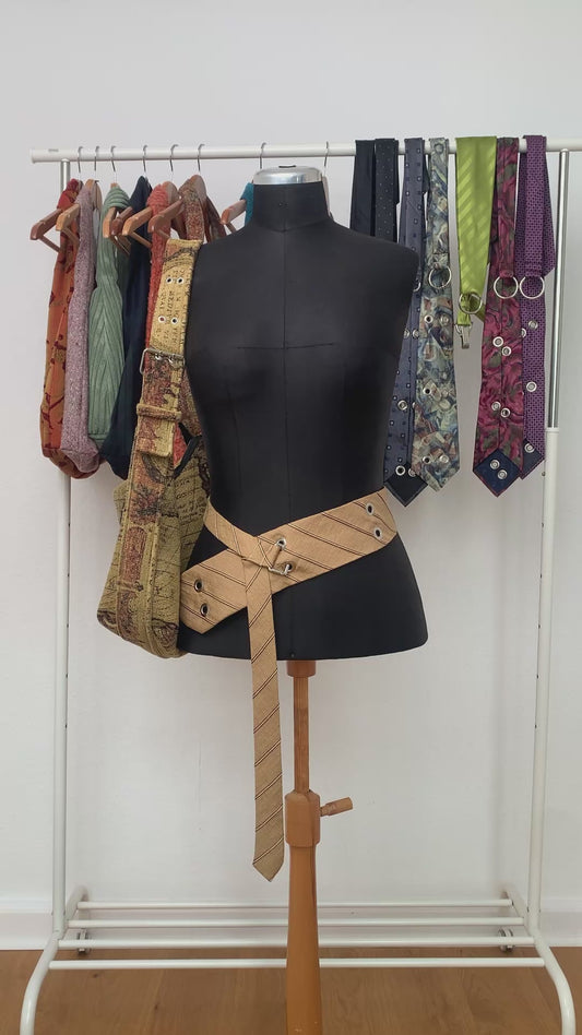 Krawatten Upcycling Workshop | Fr., 07.08.26 | 17:30-20 Uhr